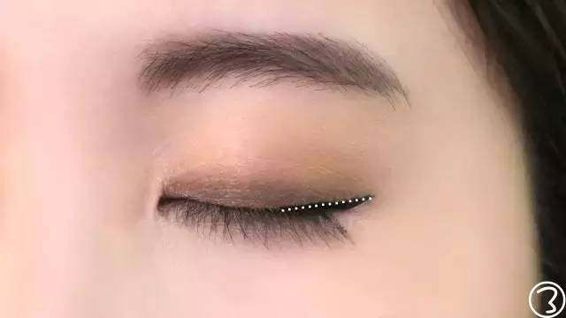 内双单眼皮眼妆画法新手淡妆,单眼皮淡妆眼妆的画法步骤