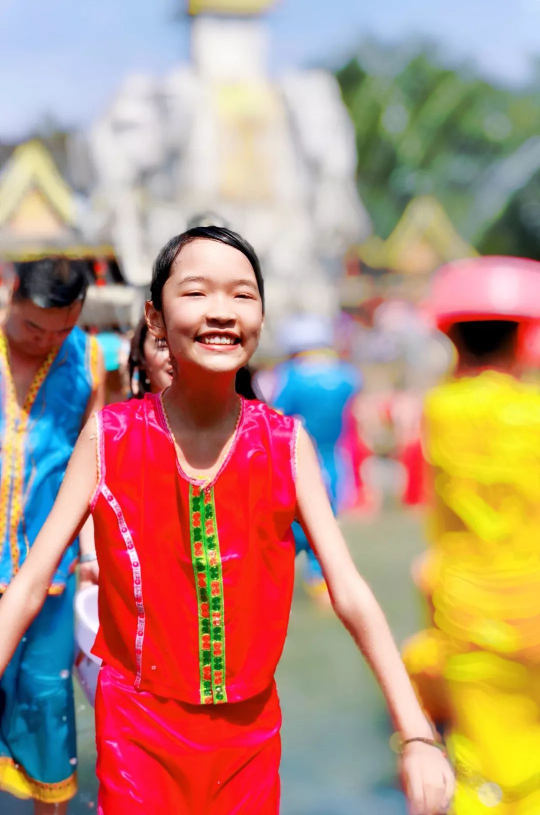 体验一把傣族人民的泼水节,傣族歌曲喜迎新年泼水节的到来