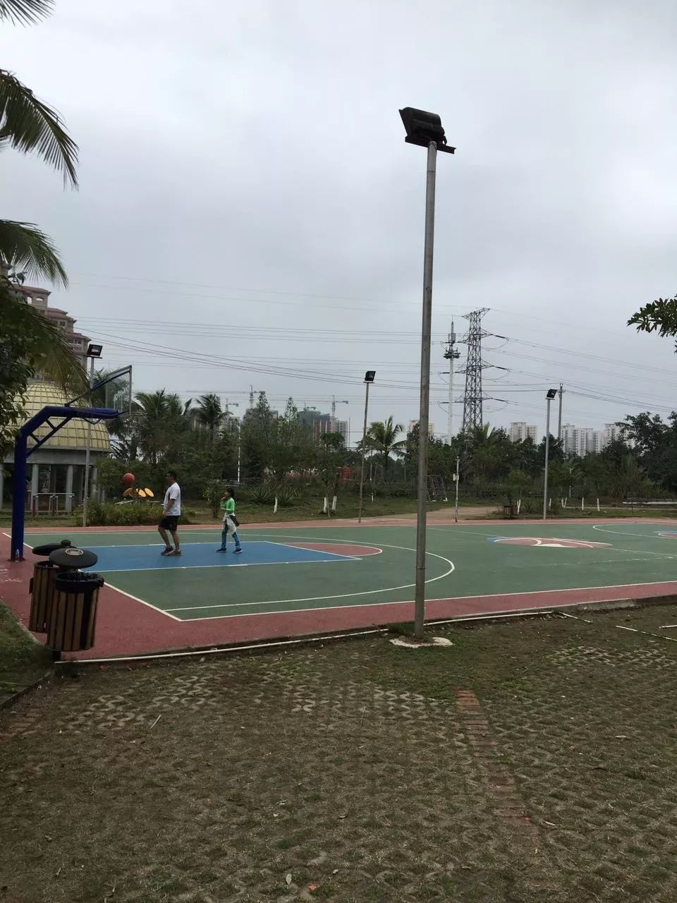 长寿乡,城中央,养老还看丽海阳光