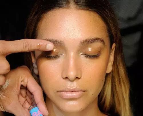 不要的唇膏千万别扔,没用完的唇膏千万别丢