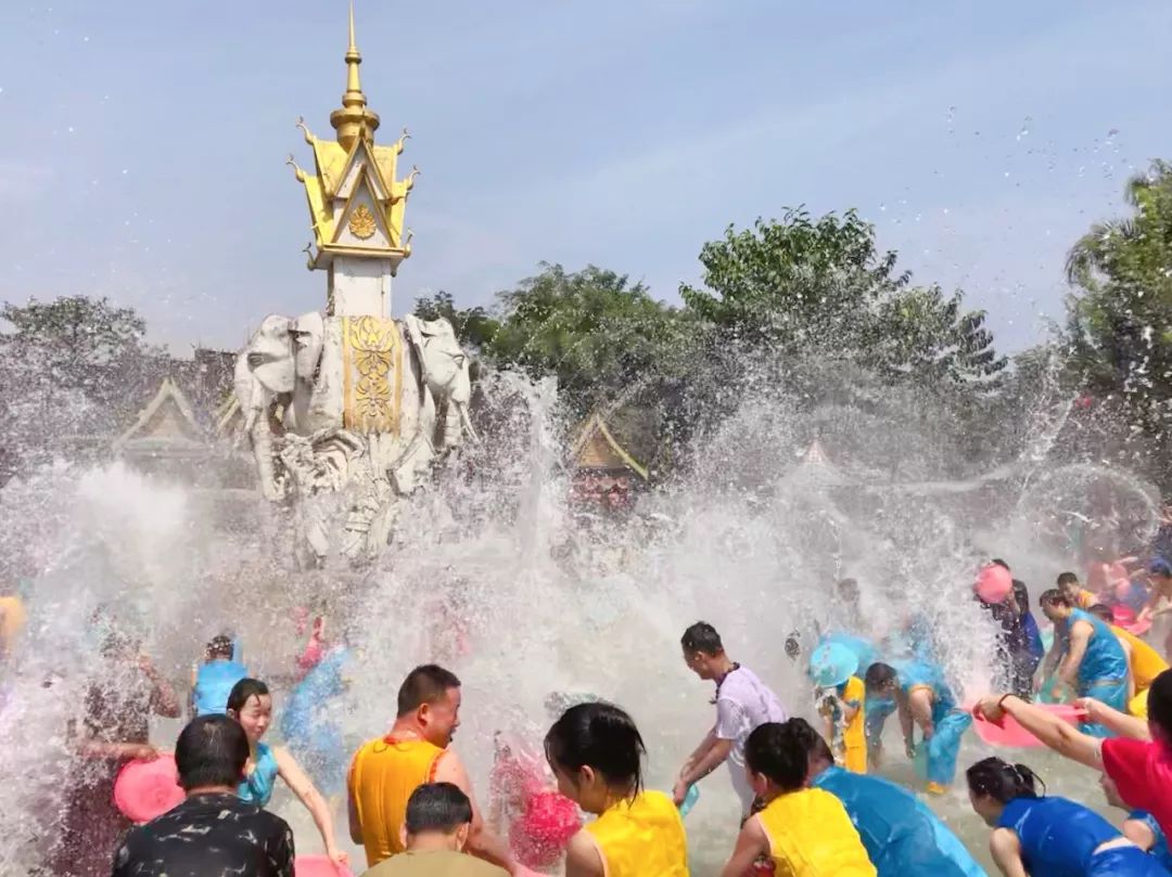 体验一把傣族人民的泼水节,傣族歌曲喜迎新年泼水节的到来