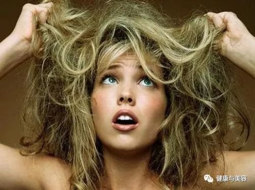 为什么经常烫染却仍有一头乌黑亮丽的秀发？明星护发秘籍大总结！