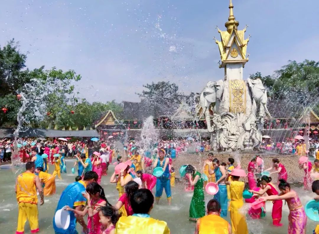 体验一把傣族人民的泼水节,傣族歌曲喜迎新年泼水节的到来