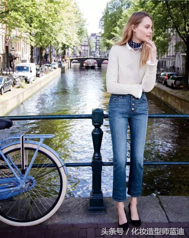 毛衣衬衫最温暖的叠穿套路,墨绿色毛衣配的衬衫穿搭