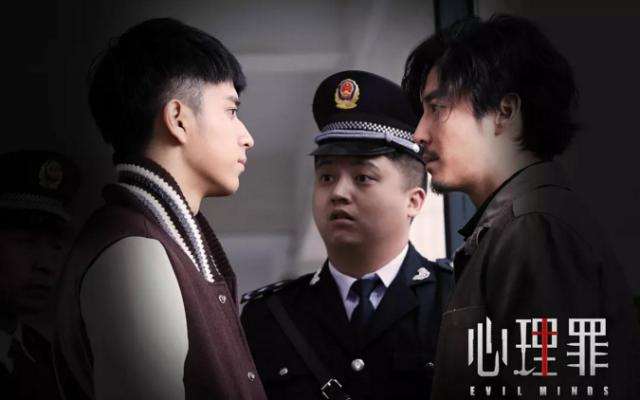 爱上皇上的妃子怎么办,爱上皇帝的女人甄嬛传