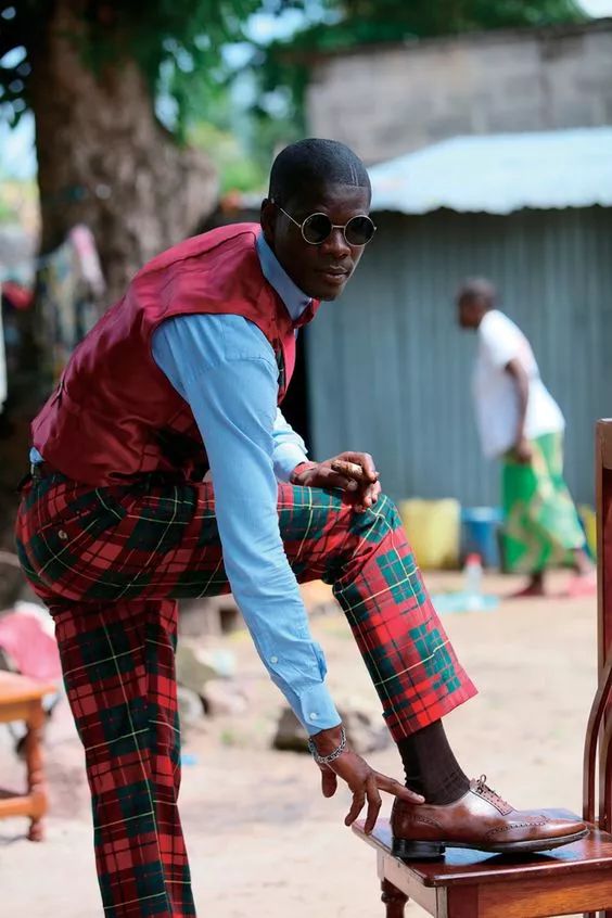 非洲贫民窟的时尚经:即使住最破的垃圾堆里,也穿着最骚的阿玛尼