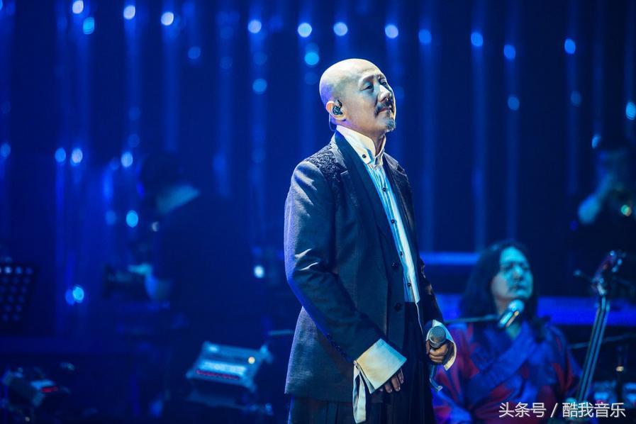 腾格尔参加t台首秀,歌手2018腾格尔踢馆视频