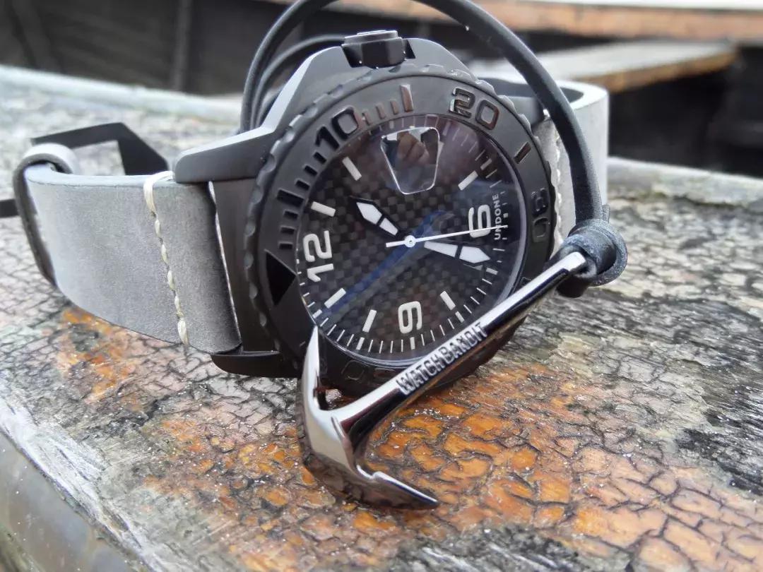 手表是不是都有定制版,undone手表价格贵吗