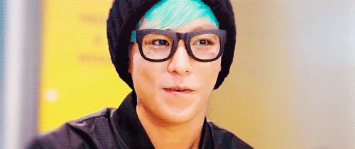 一穿高领毛衣就喘不上气,一穿高领毛衣就难受