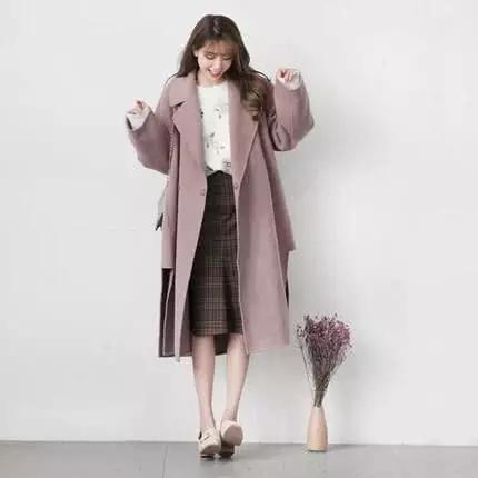 黑色大衣穿搭高级感小个子,想要高级感就穿黑色大棉服