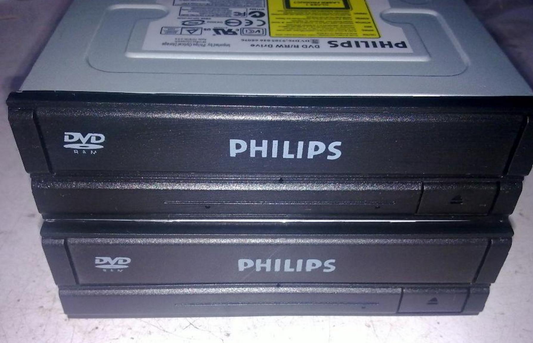 1寸屏幕看番的苦谁懂？说说当年你是怎么看动画片的？