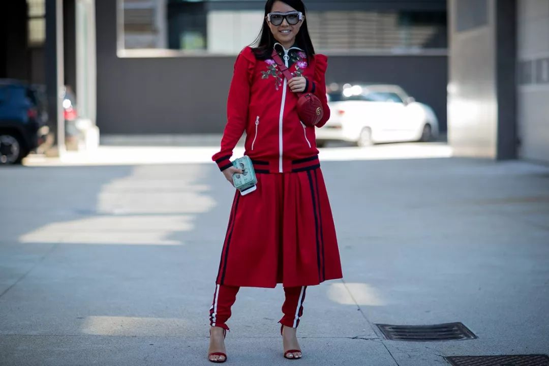 gucci是怎样成为全球最火品牌的,gucci设计look