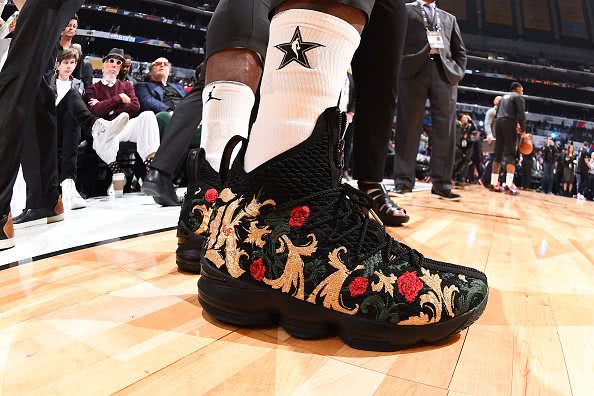 你穿的耐克可能是假的,nike假货对nike有什么影响