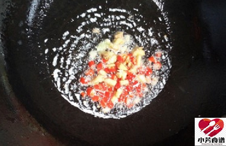 怎么炒韭菜小河虾最好吃,韭菜炒河虾这样做好吃到停不下来