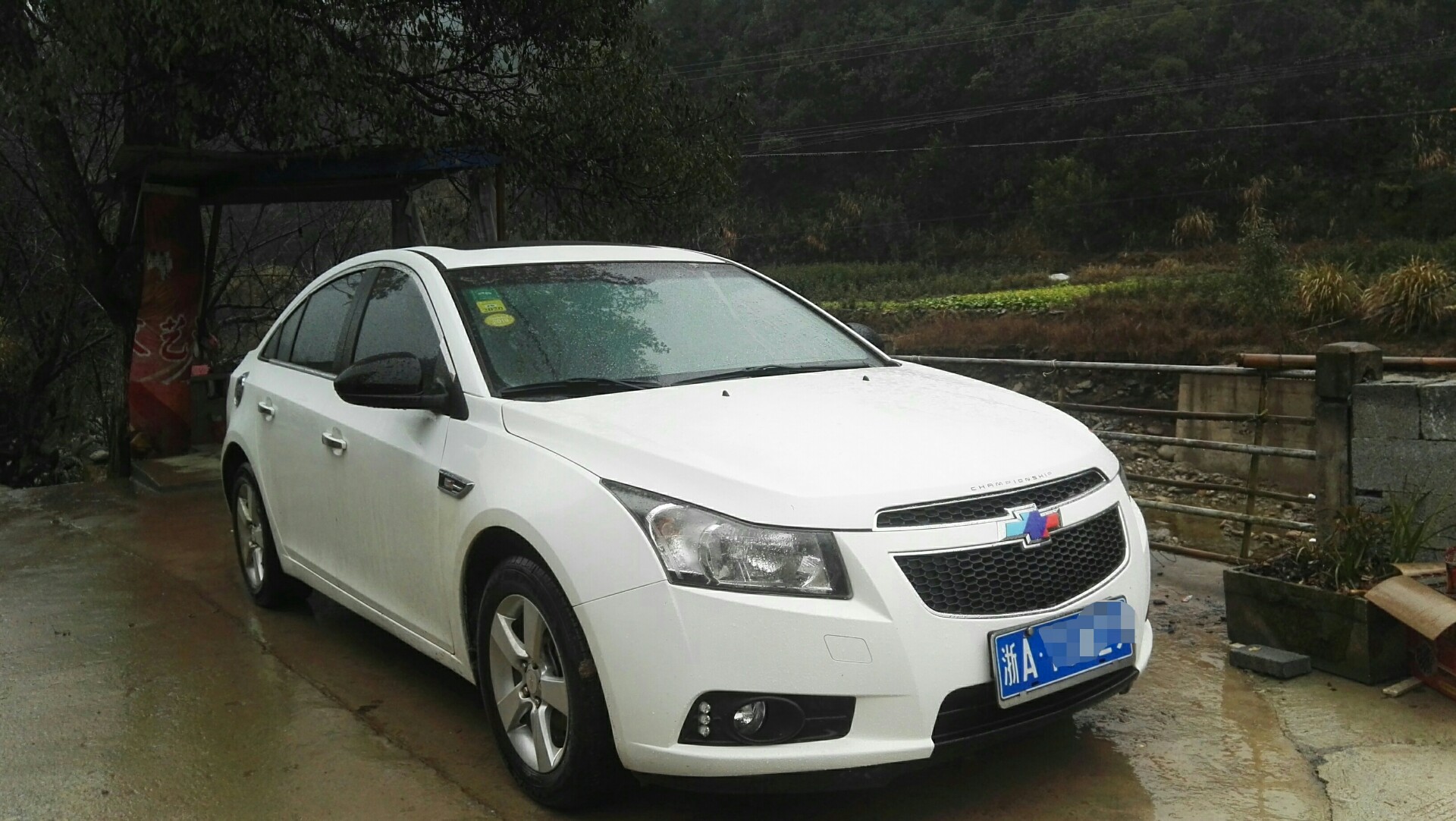 老科鲁兹百公里多少个油,老款科鲁兹跑800公里有压力吗