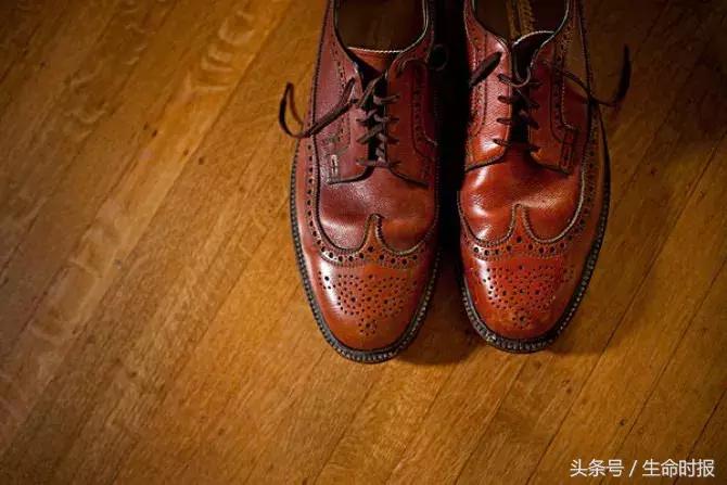 鞋磨损有哪几种类型,鞋子前侧外侧磨损严重什么原因