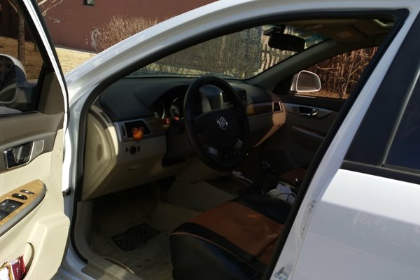 别克凯越2010款和2012款,别克凯越2015款与2013款区别