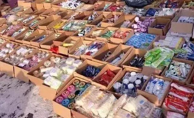 穿着棉袄吃冰棍,穿着棉袄吃着雪糕谜底