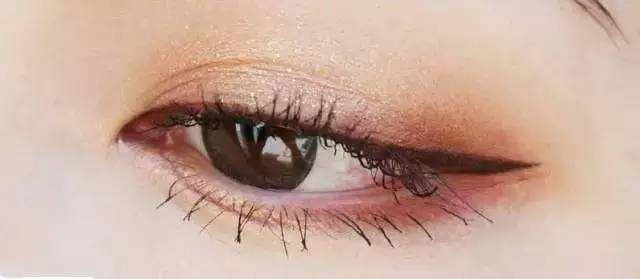 内双单眼皮眼妆画法新手淡妆,单眼皮淡妆眼妆的画法步骤
