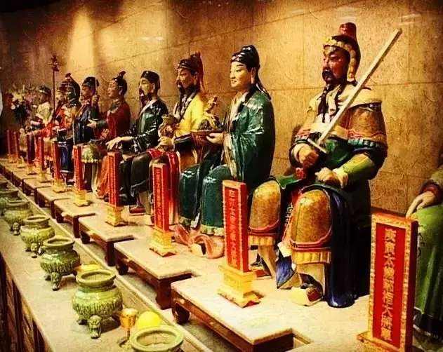 如何化解狗年犯太岁,2018狗年化解太岁