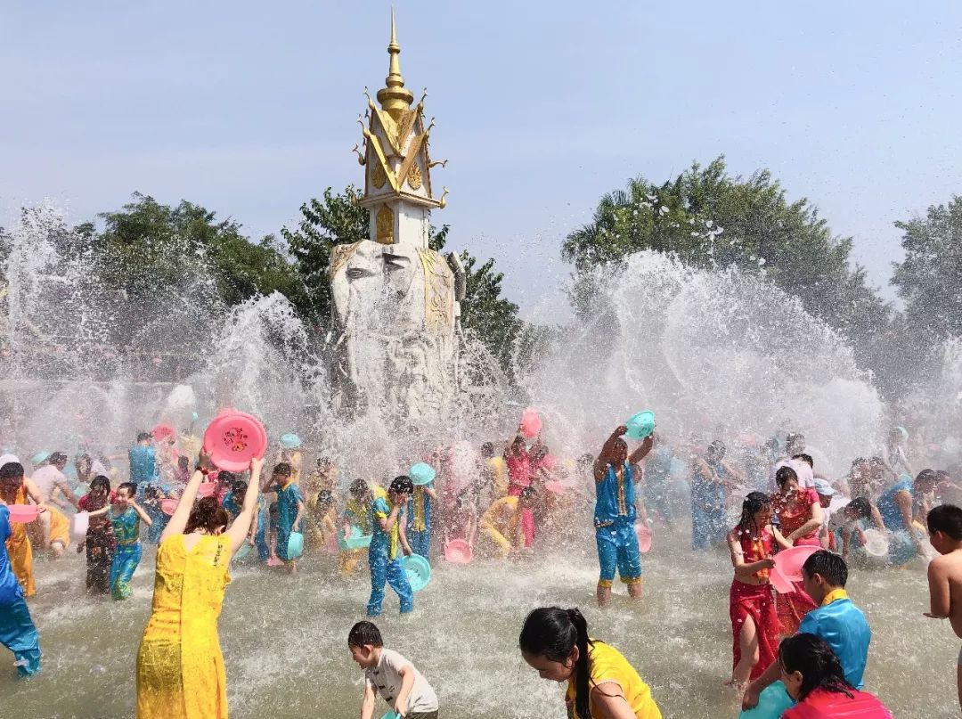 体验一把傣族人民的泼水节,傣族歌曲喜迎新年泼水节的到来