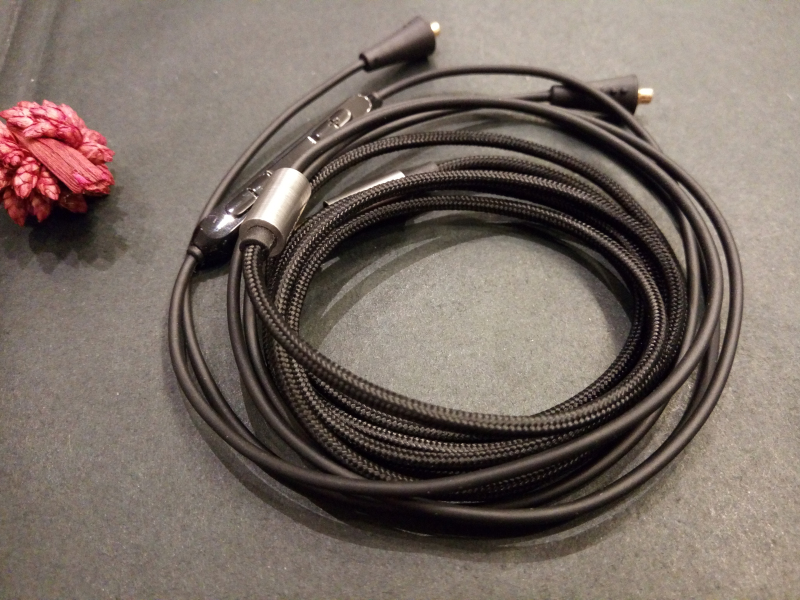 音色不俗还可换线，AUDIOSENSETK160动圈监听耳机