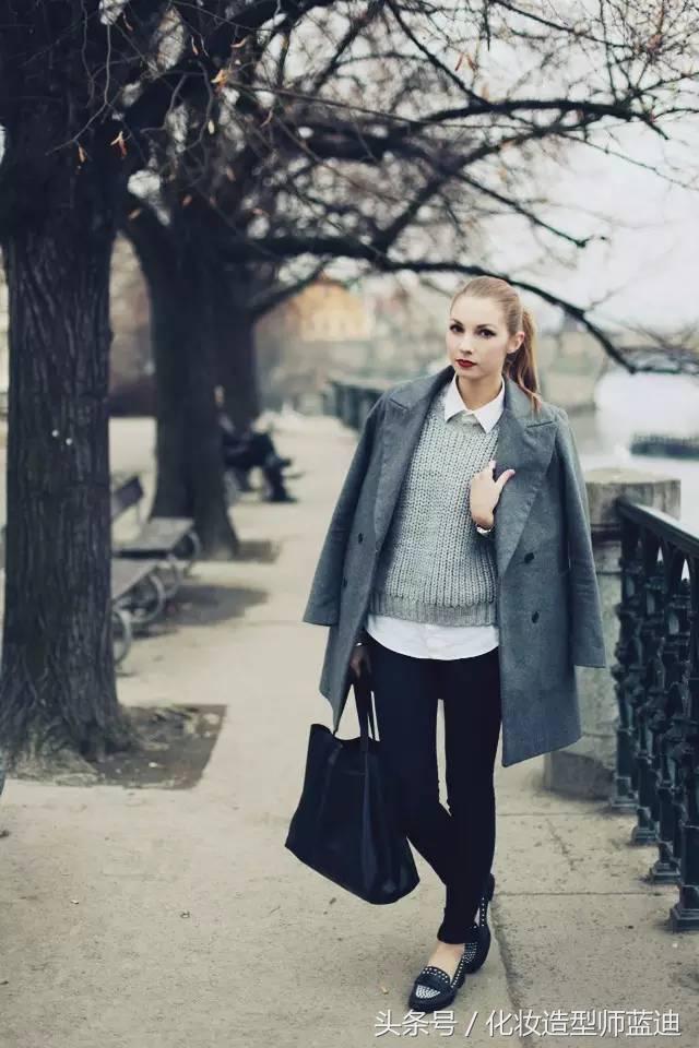 毛衣衬衫最温暖的叠穿套路,墨绿色毛衣配的衬衫穿搭