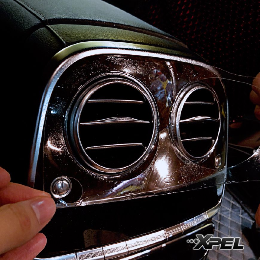 汽车内饰有伤痕怎么办,汽车内饰门板硬塑料划痕怎么修复