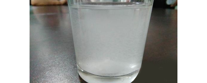 白酒变浑浊最好的方法,白酒是浑浊的好还是清澈的好