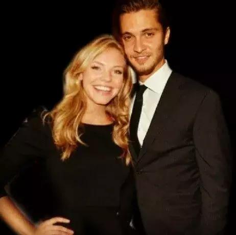 看完《五十度飞》，我还活着……