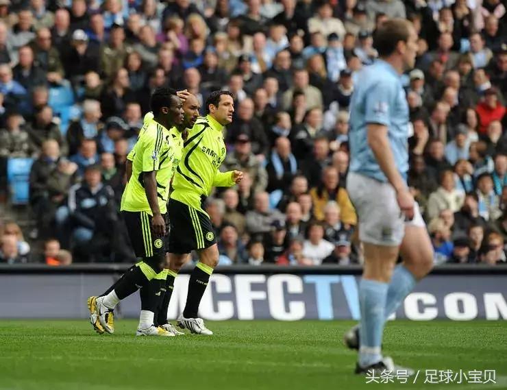 当今足坛无可争议的最顶尖的巨星,足坛十大超群球员