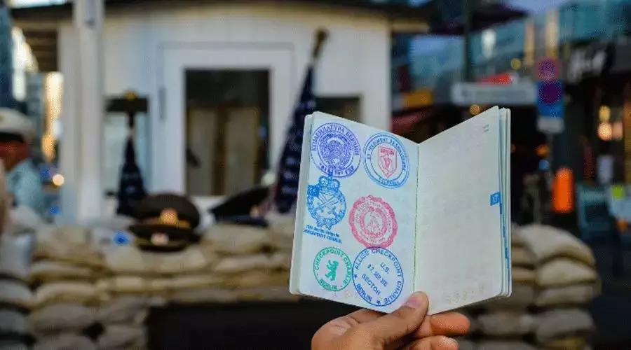 注意:缺了“出入境章”,可能被拒签!