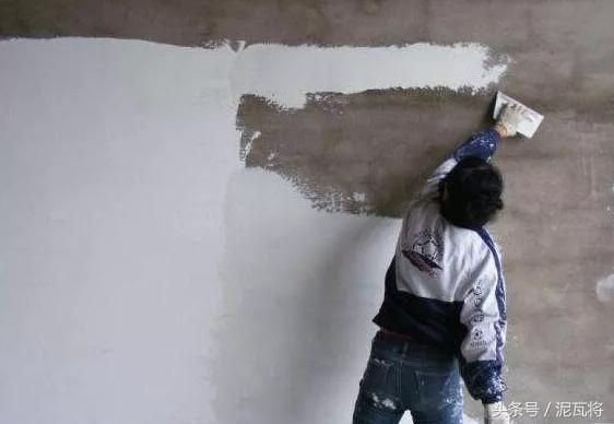 刮腻子粉后起气泡啥原因,腻子粉发霉起皮脱落是怎么回事
