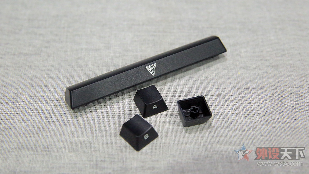 et机械键盘i87测评,赛博朋克机械键盘测评