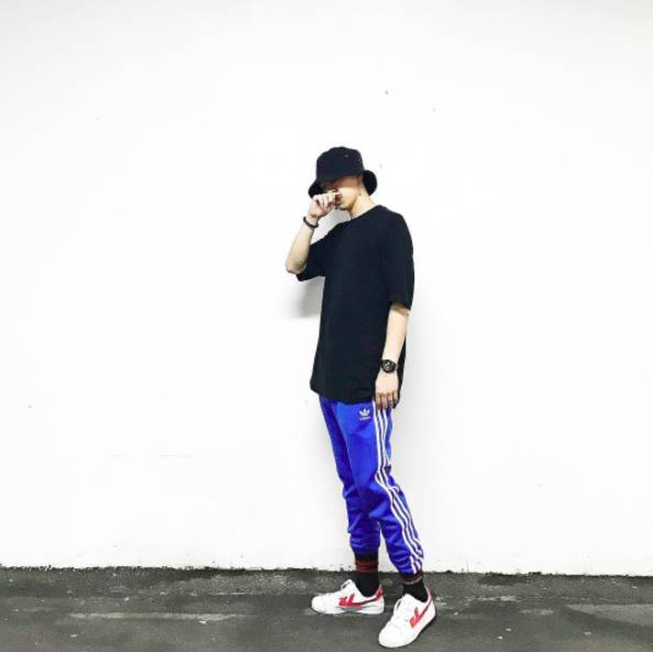 大家衣服一般穿多久才能扔掉,衣服应该多久扔一次