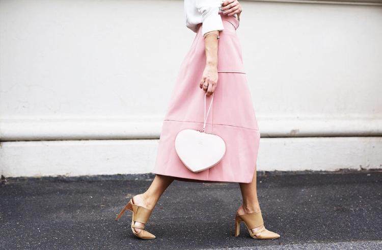 穿好粉色，气死前任迷死现任