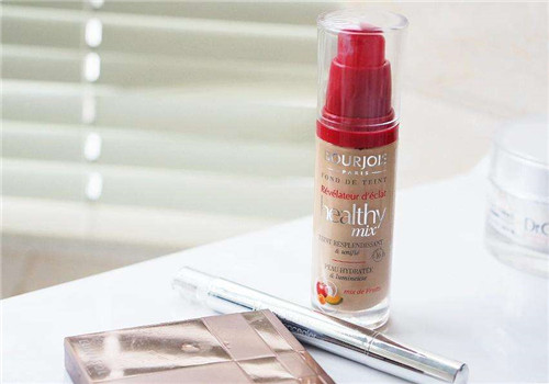 大牌粉底护肤品推荐,化妆品必买清单粉底液