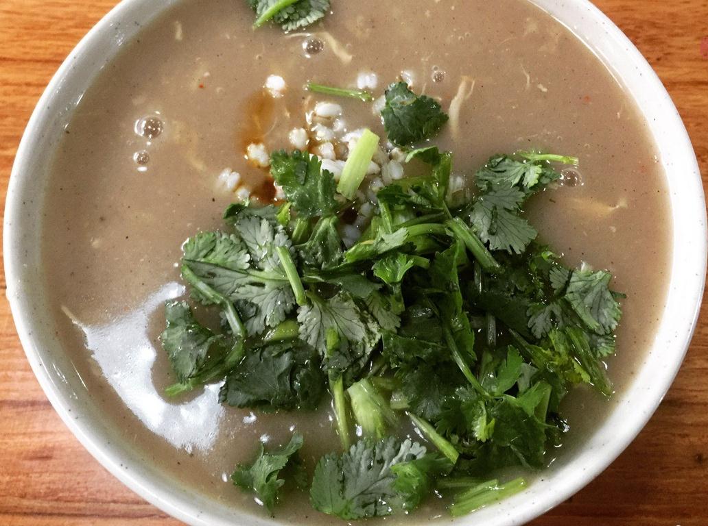 胡辣汤和sa汤哪个好喝,sha汤与胡辣汤pk