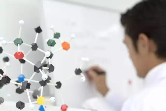 找工作怎样让猎头找你,工作这么久你存到钱了吗