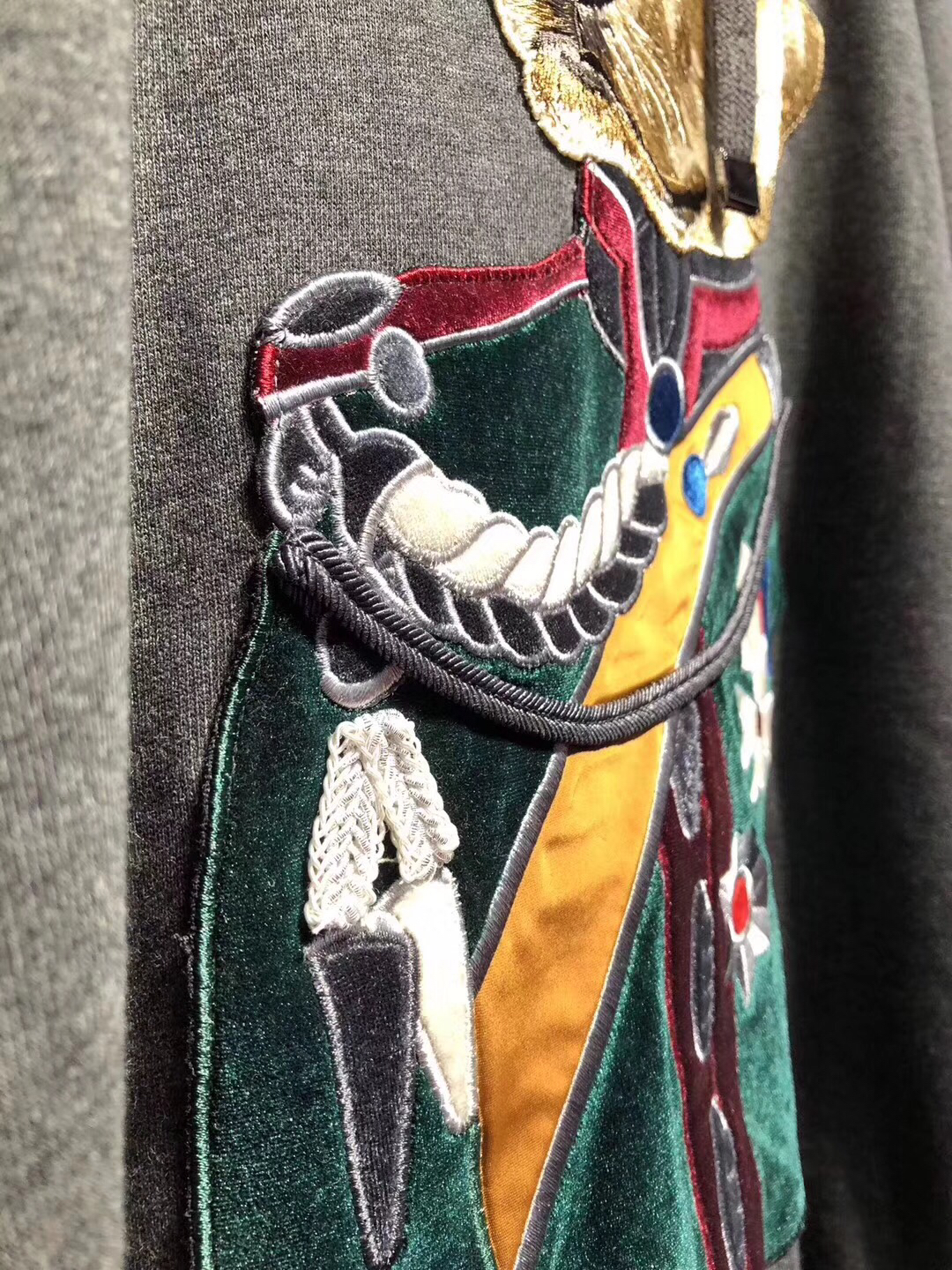 杜嘉班纳宫廷风男装卫衣,杜嘉班纳刺绣男卫衣外套