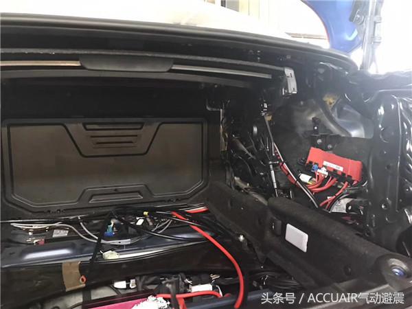 宝马428i硬顶敞篷电光樱花粉,尊贵迈腾改装