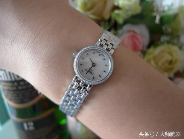 万元左右女表推荐,适合30岁女款表推荐