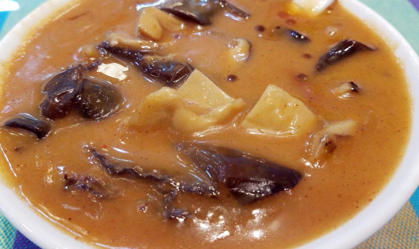 胡辣汤和sa汤哪个好喝,sha汤与胡辣汤pk