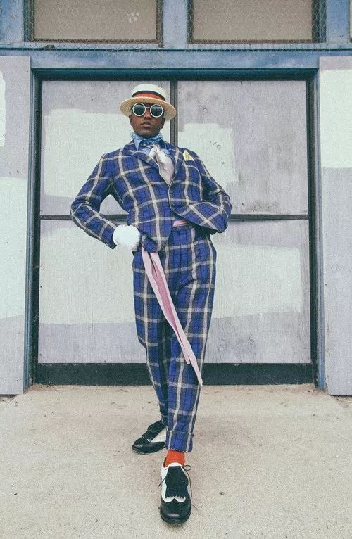 非洲贫民窟的时尚经:即使住最破的垃圾堆里,也穿着最骚的阿玛尼