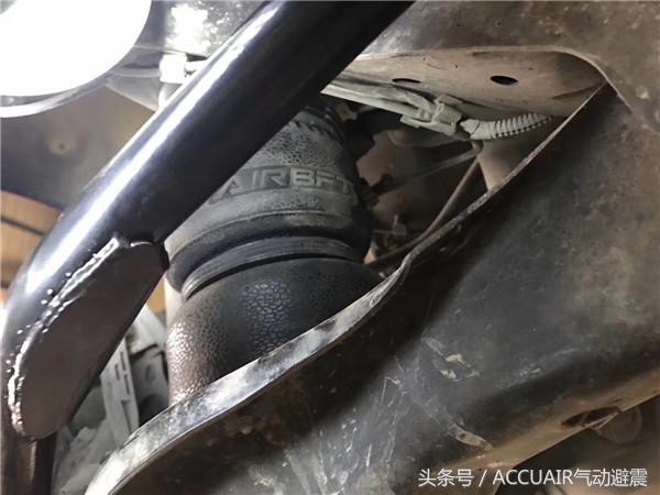 宝马428i硬顶敞篷电光樱花粉,尊贵迈腾改装