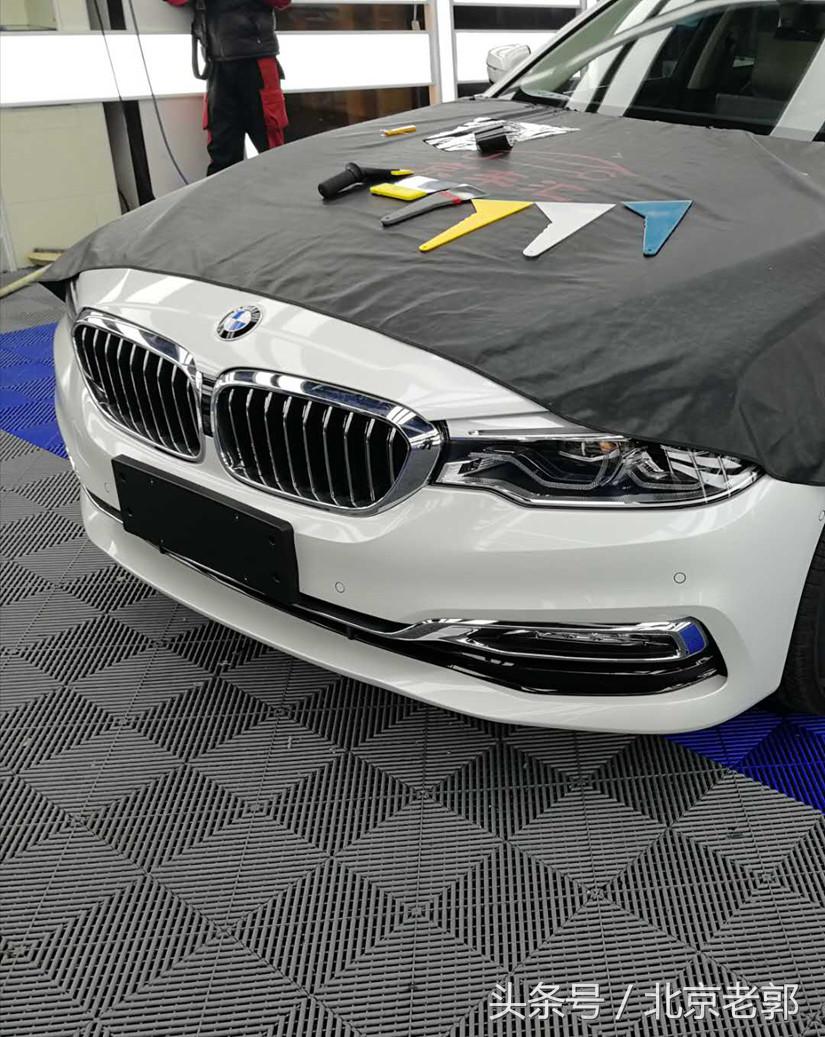 宝马5系玻璃膜反光,宝马5系标轴版贴膜