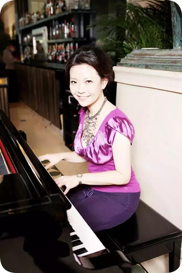 最高级的舌头用来接吻