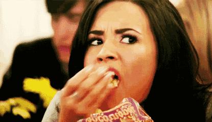 怀孕偷偷吃汉堡,怀孕偷偷吃方便面