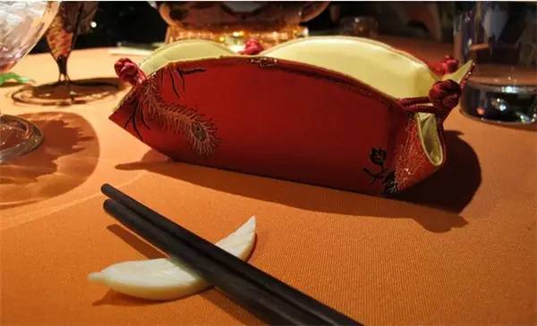 一波哈尔滨星级素食餐厅送给你，开启自救指南拯救节后肥胖症！