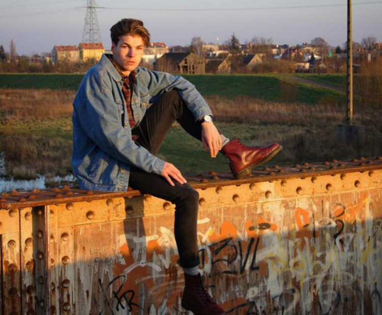 板鞋高帮马丁靴,板鞋马丁靴低帮